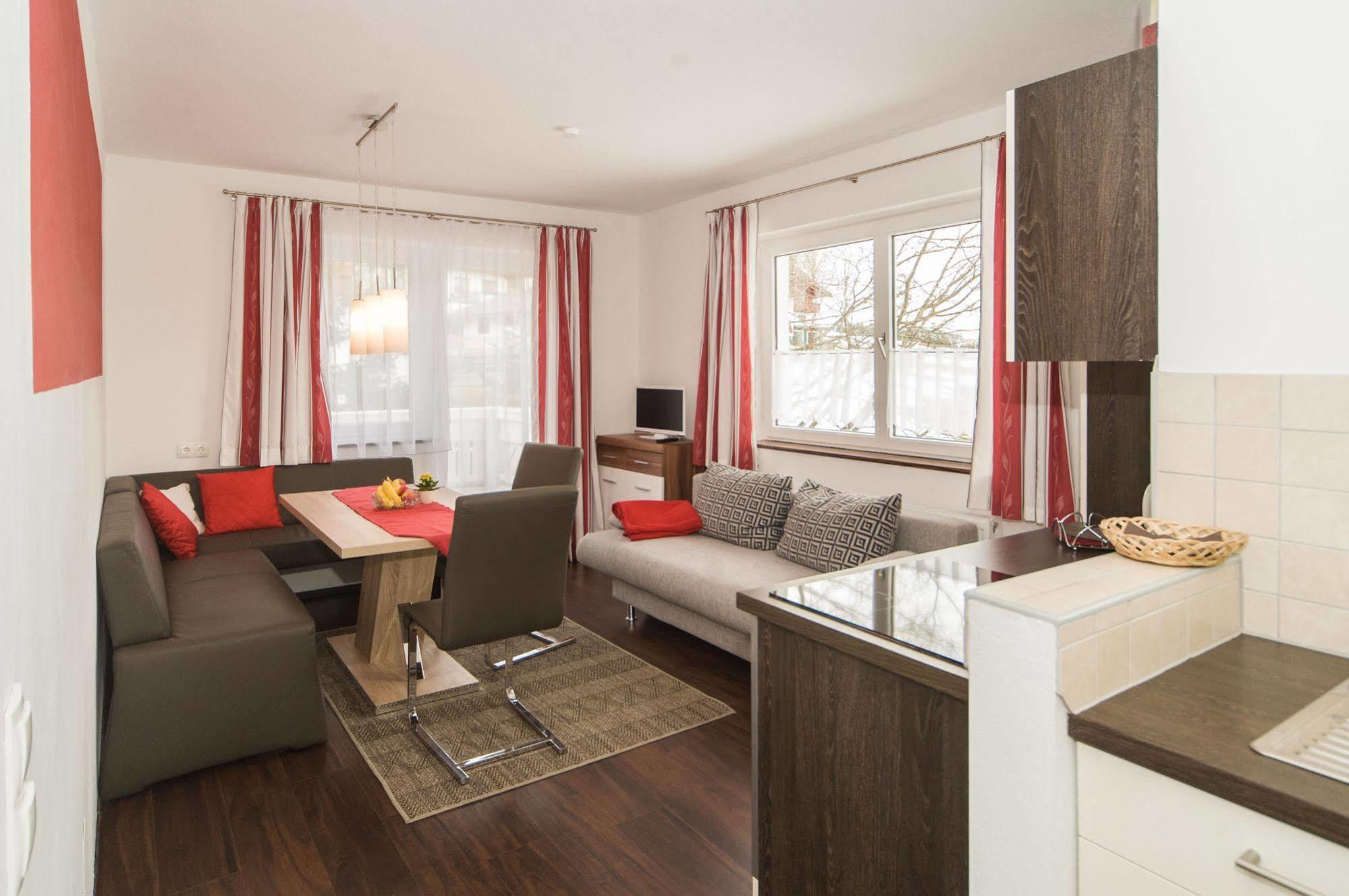 Haus Alpina Ski In & Ski Out Schladming Exterior foto